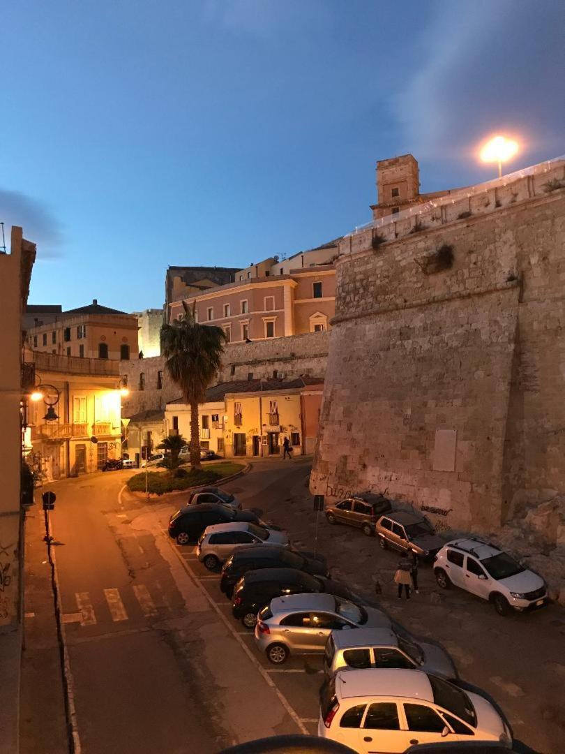Bastione Home - Casa "Vicky" Cagliari Exteriér fotografie